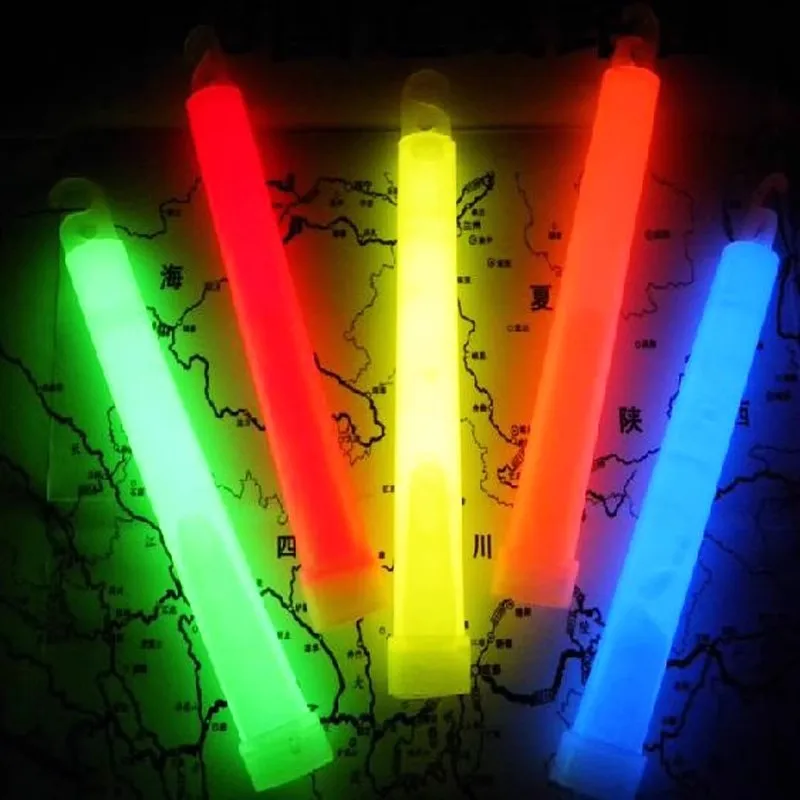 Bastoncini luminosi con gancio - Glow Sticks Survival recensione e prezzo
